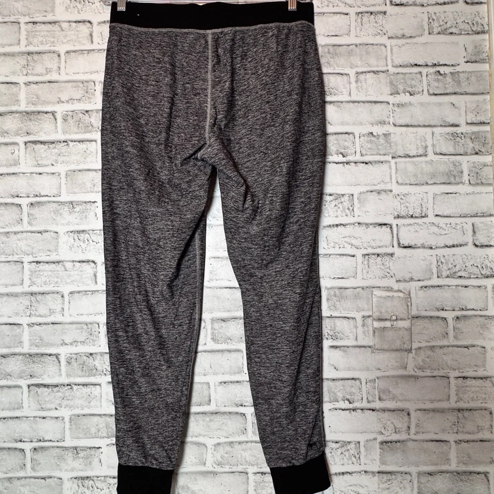 PINK Victoria's Secret Gray and Black Jogger Sweatpants dance pants sz M pockets